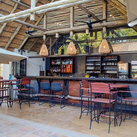 Umkumbe Bush Lodge - Luxury Tented Camp Саби-Санд-Гейм-Резерв Экстерьер фото