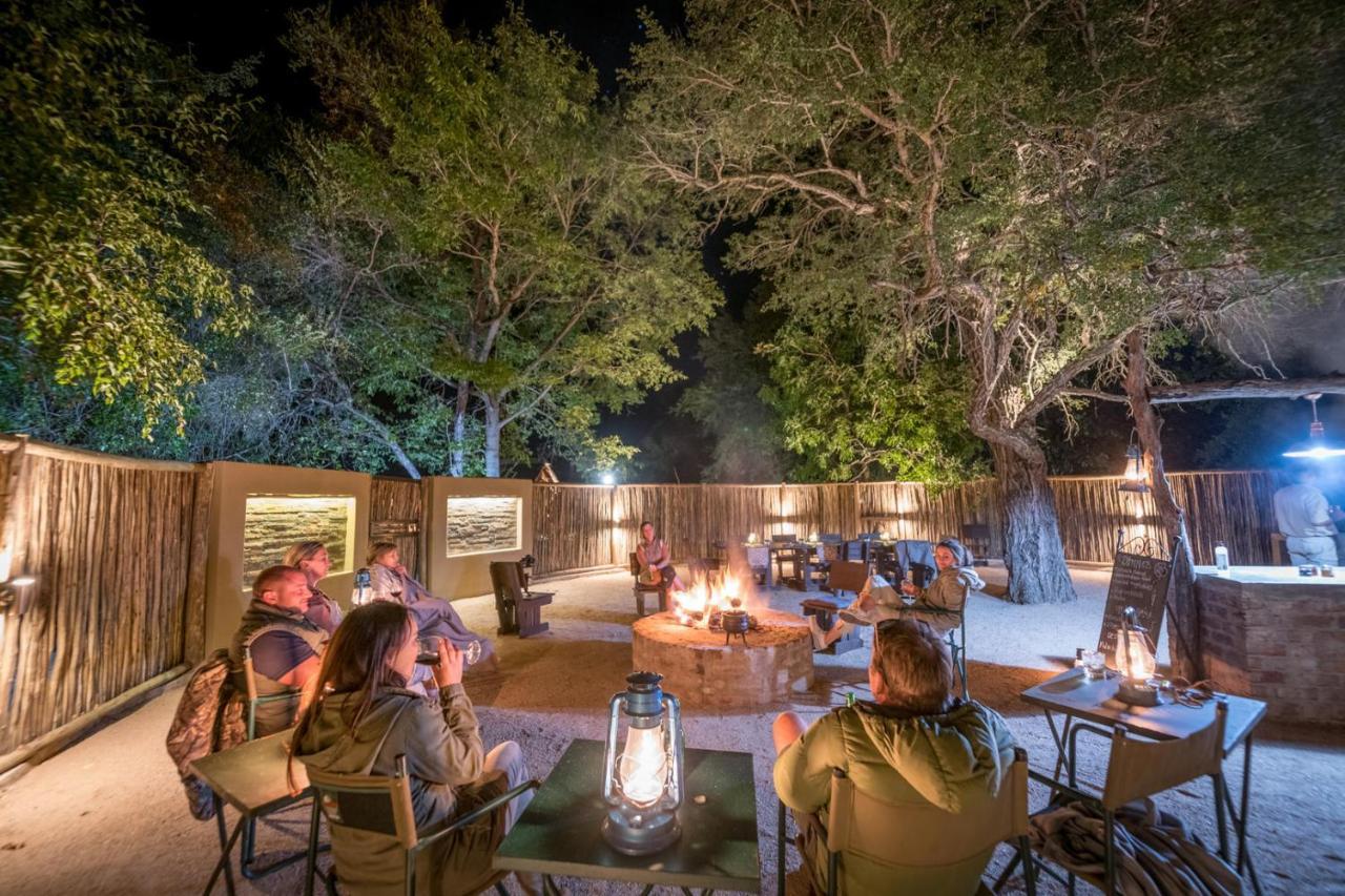 Umkumbe Bush Lodge - Luxury Tented Camp Саби-Санд-Гейм-Резерв Экстерьер фото