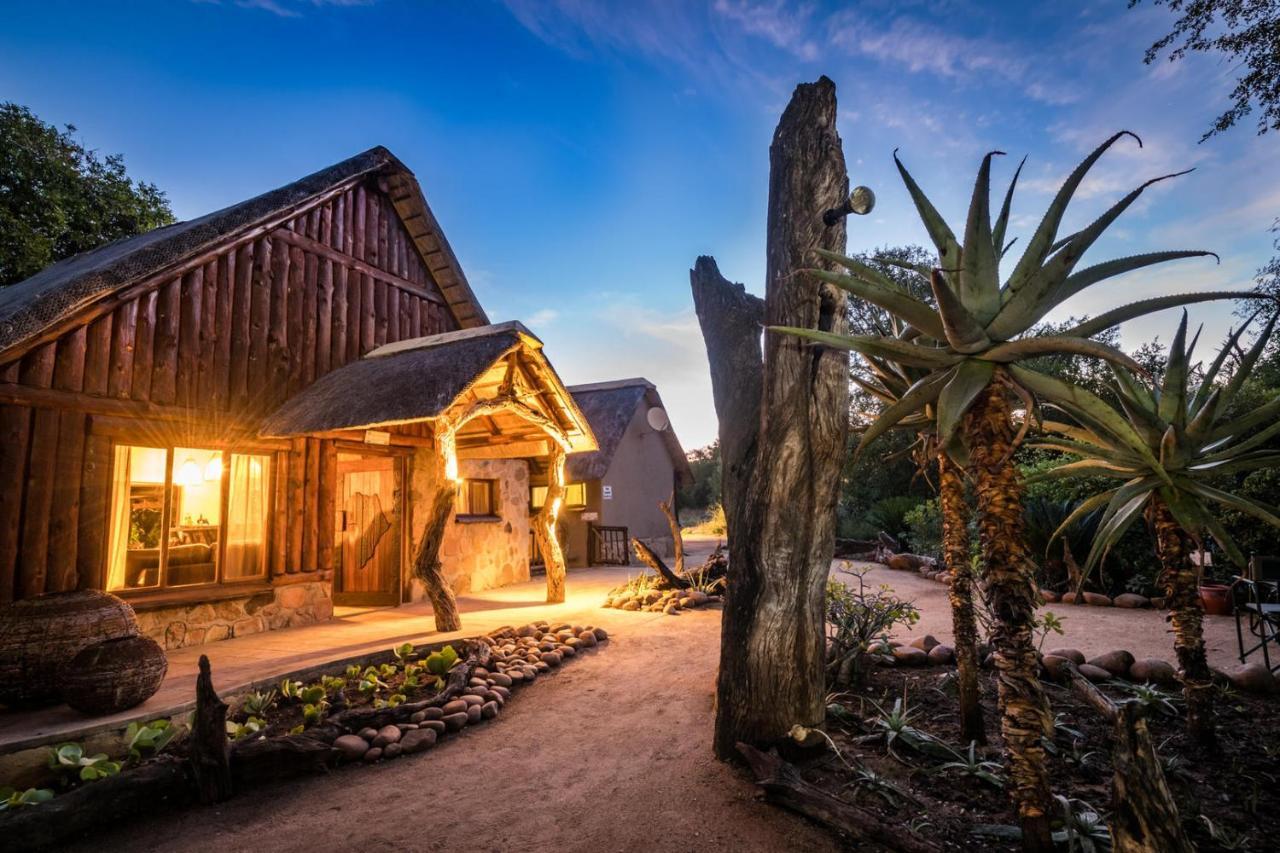 Umkumbe Bush Lodge - Luxury Tented Camp Саби-Санд-Гейм-Резерв Экстерьер фото