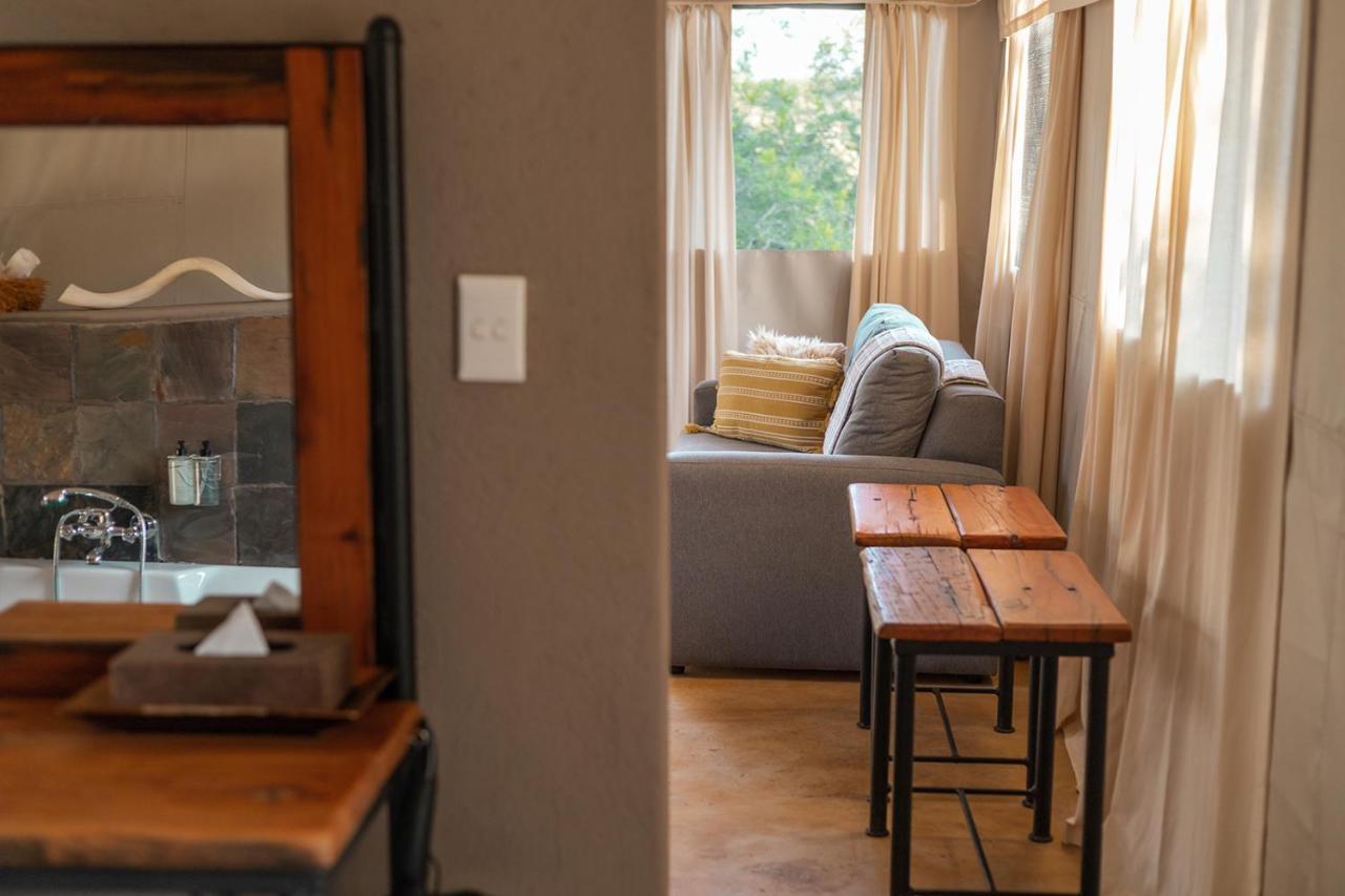 Umkumbe Bush Lodge - Luxury Tented Camp Саби-Санд-Гейм-Резерв Экстерьер фото