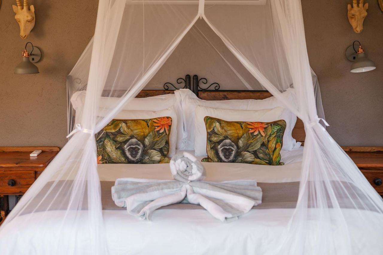 Umkumbe Bush Lodge - Luxury Tented Camp Саби-Санд-Гейм-Резерв Экстерьер фото