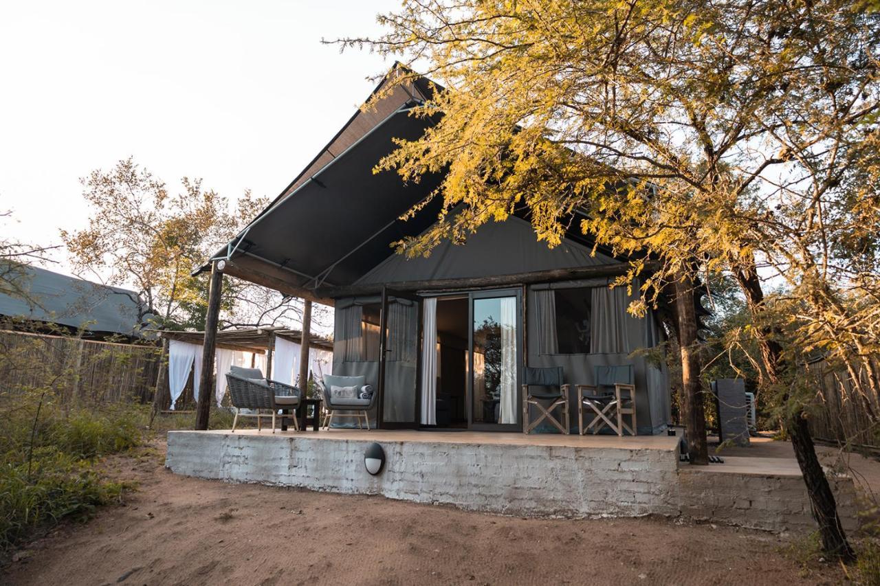 Umkumbe Bush Lodge - Luxury Tented Camp Саби-Санд-Гейм-Резерв Экстерьер фото