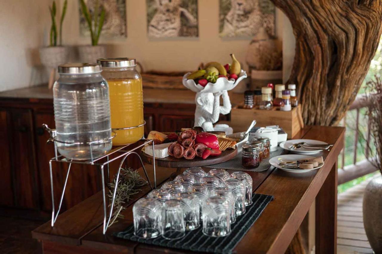 Umkumbe Bush Lodge - Luxury Tented Camp Саби-Санд-Гейм-Резерв Экстерьер фото