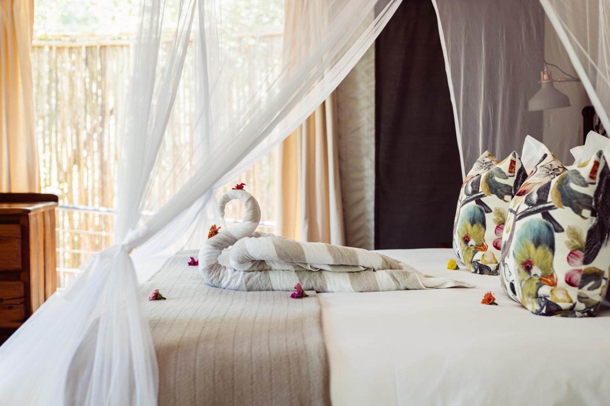 Umkumbe Bush Lodge - Luxury Tented Camp Саби-Санд-Гейм-Резерв Экстерьер фото