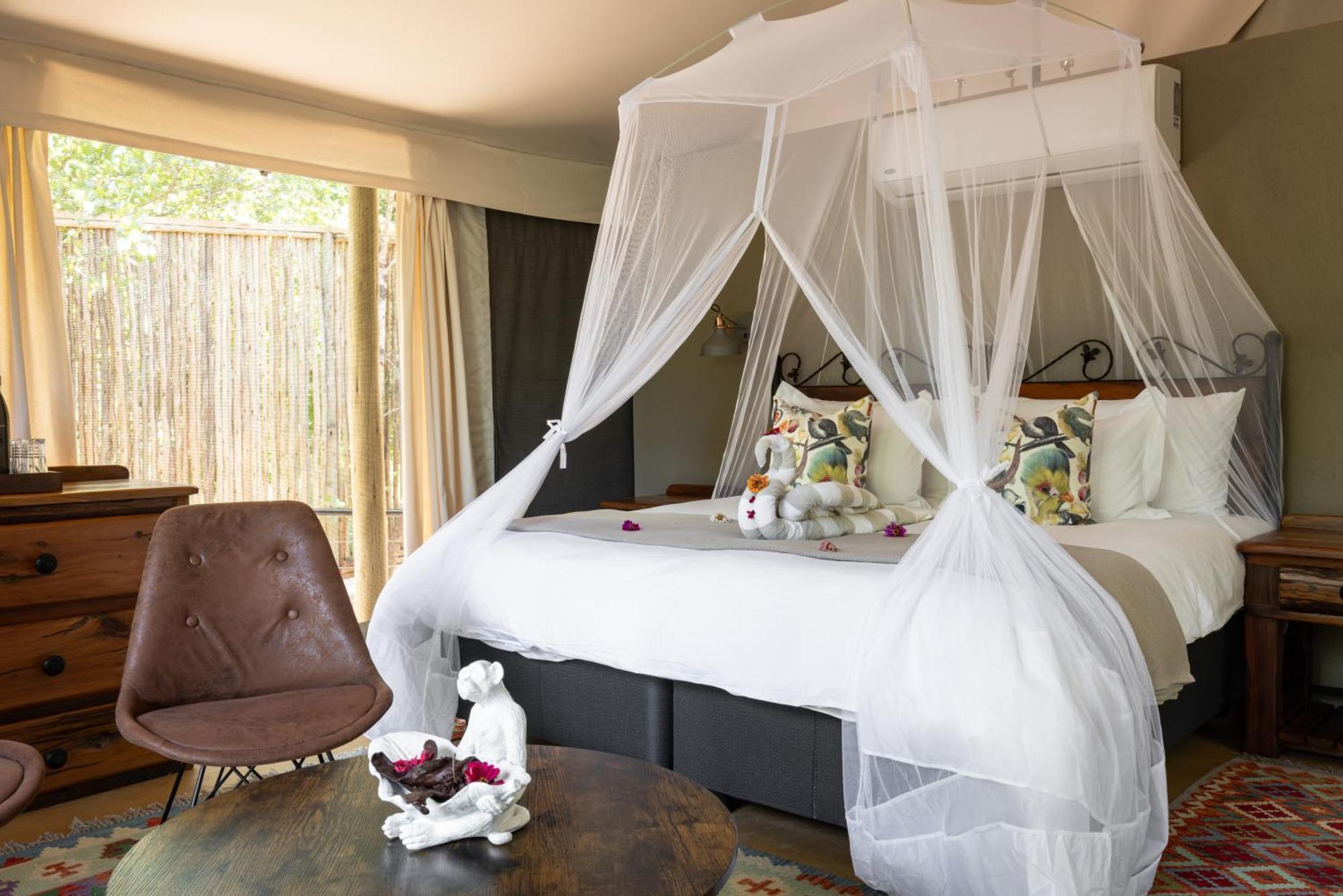 Umkumbe Bush Lodge - Luxury Tented Camp Саби-Санд-Гейм-Резерв Экстерьер фото
