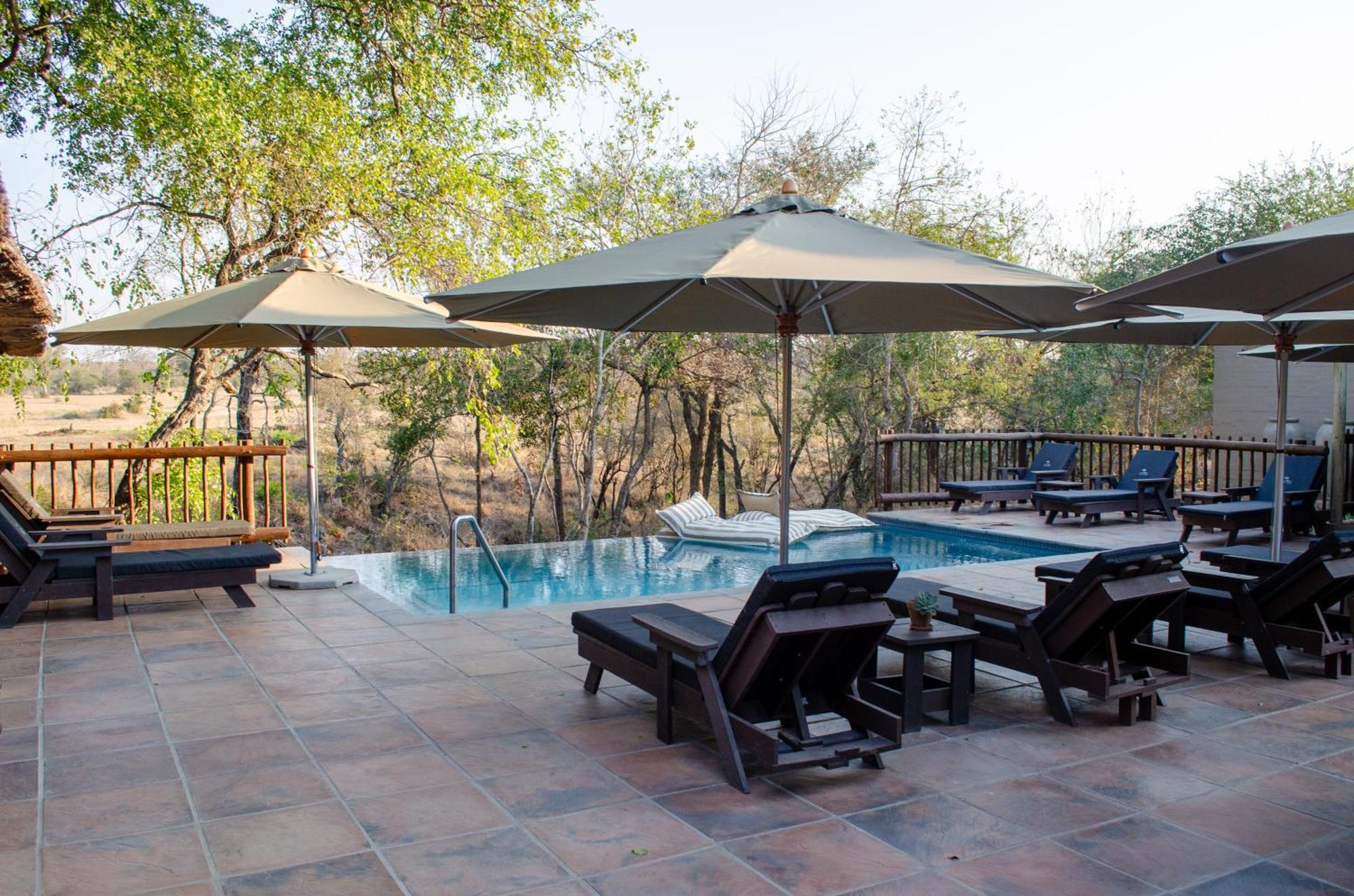Umkumbe Bush Lodge - Luxury Tented Camp Саби-Санд-Гейм-Резерв Экстерьер фото