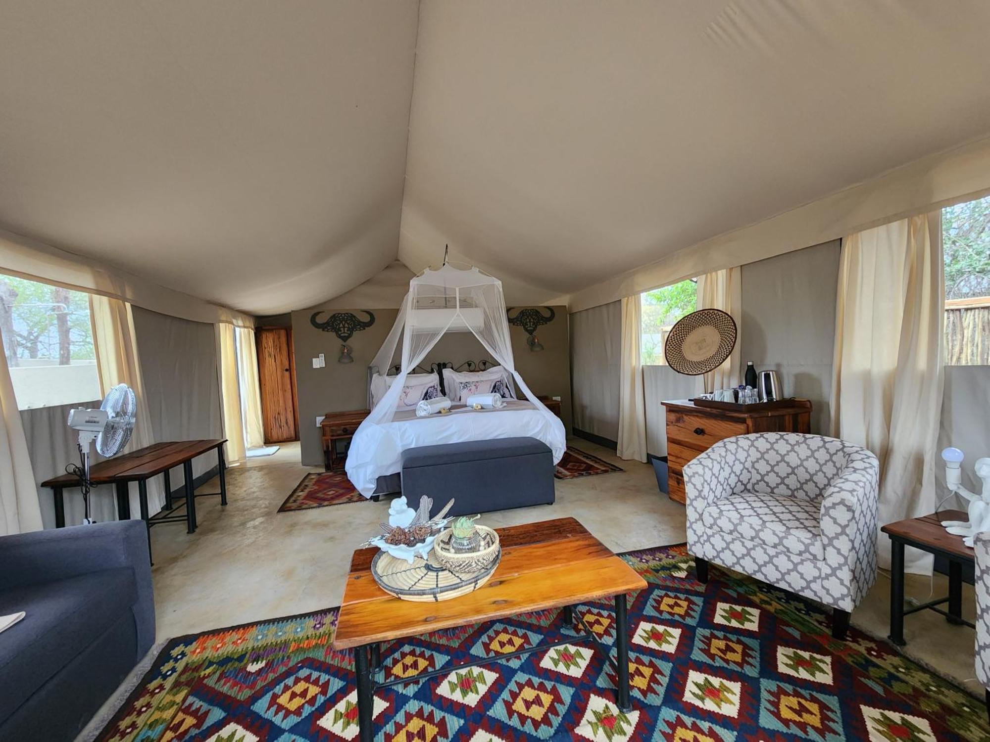 Umkumbe Bush Lodge - Luxury Tented Camp Саби-Санд-Гейм-Резерв Экстерьер фото